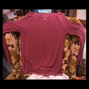 American Eagle Cold shoulder top
